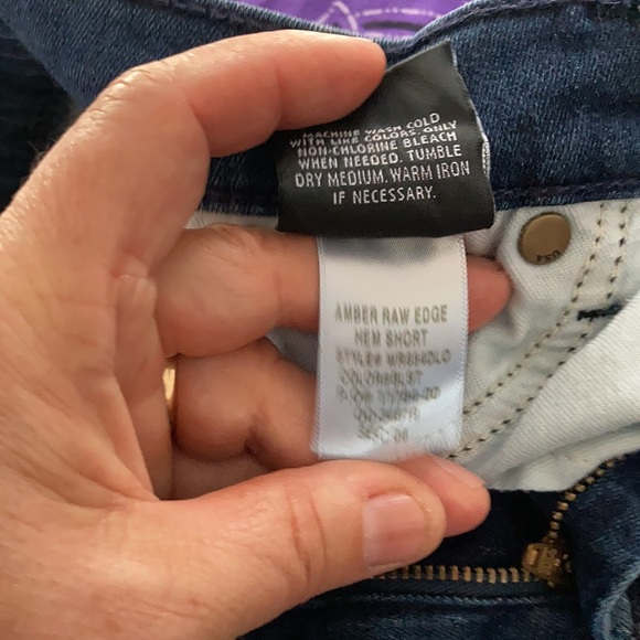 Hudson raw hem short shorts - Picture 5 of 9